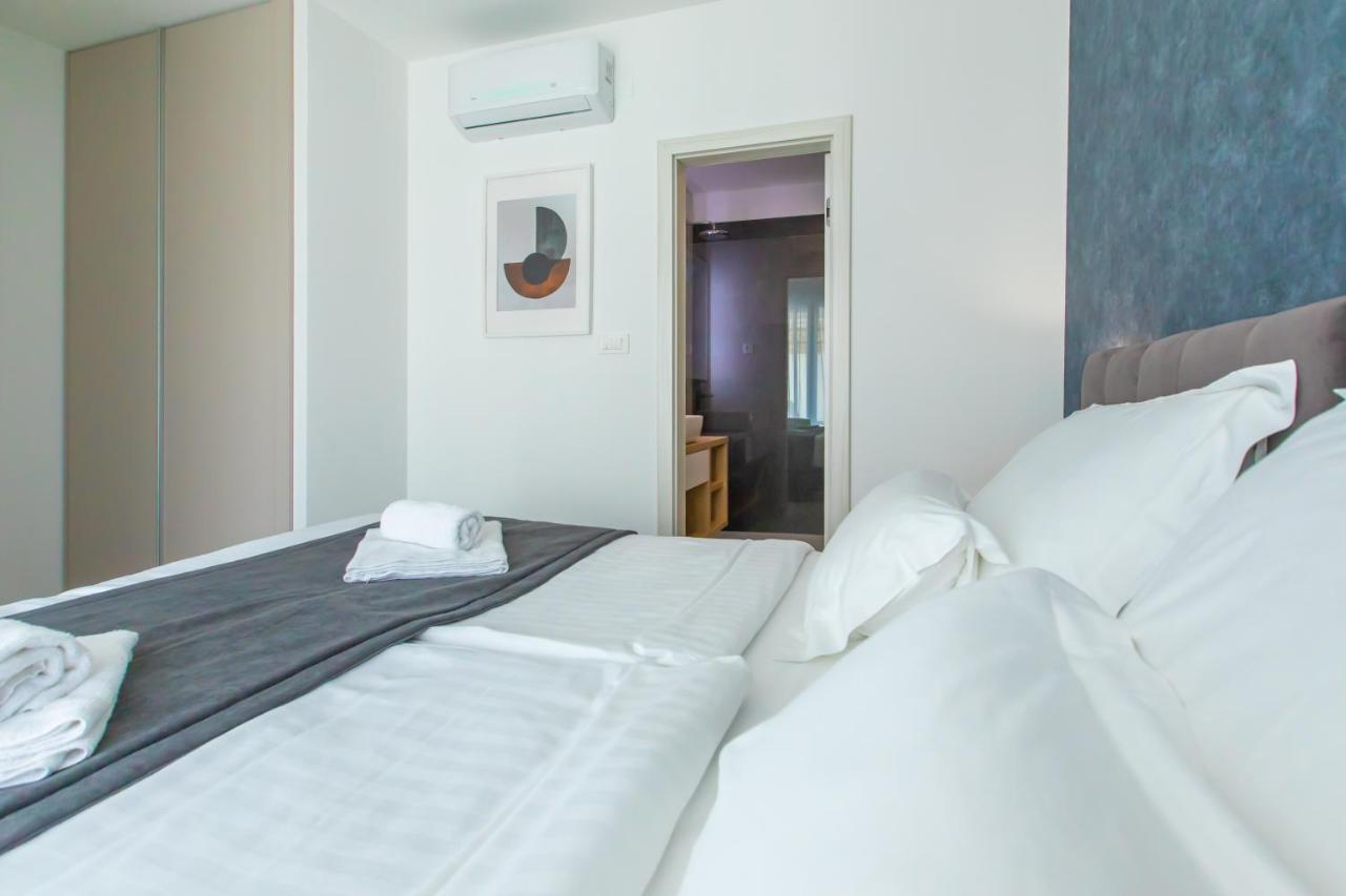 Beachfront Residences 스타라 노발랴 외부 사진
