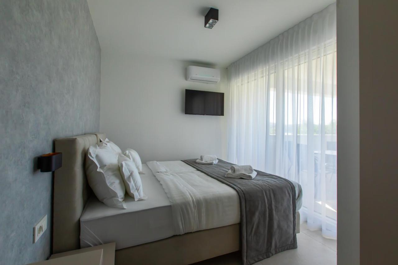 Beachfront Residences 스타라 노발랴 외부 사진